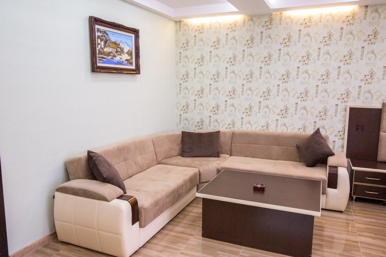 מינגסוויר Semeni Hotel & Restaurant מראה חיצוני תמונה