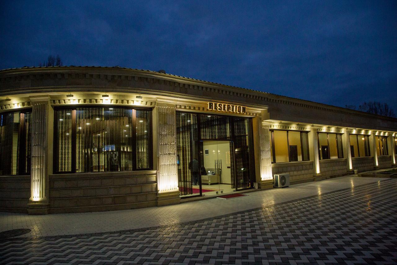מינגסוויר Semeni Hotel & Restaurant מראה חיצוני תמונה