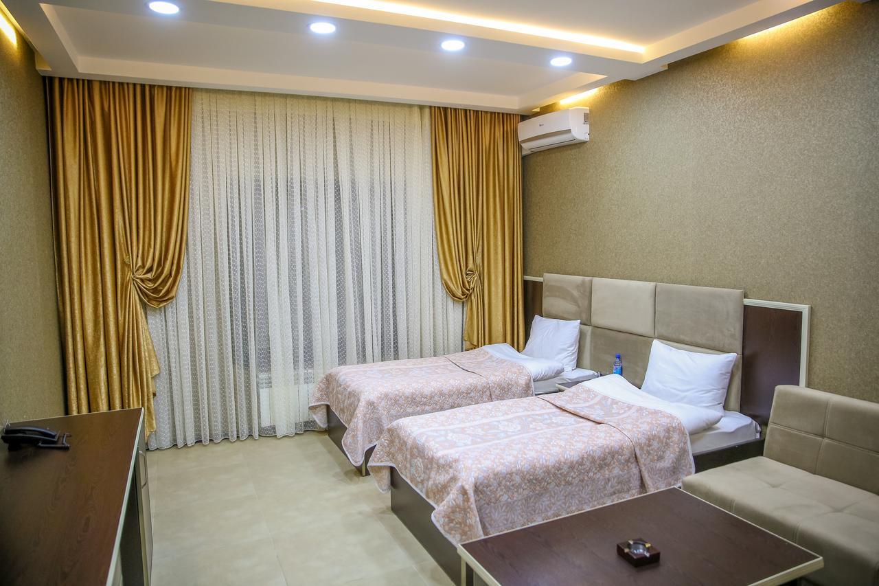 מינגסוויר Semeni Hotel & Restaurant מראה חיצוני תמונה