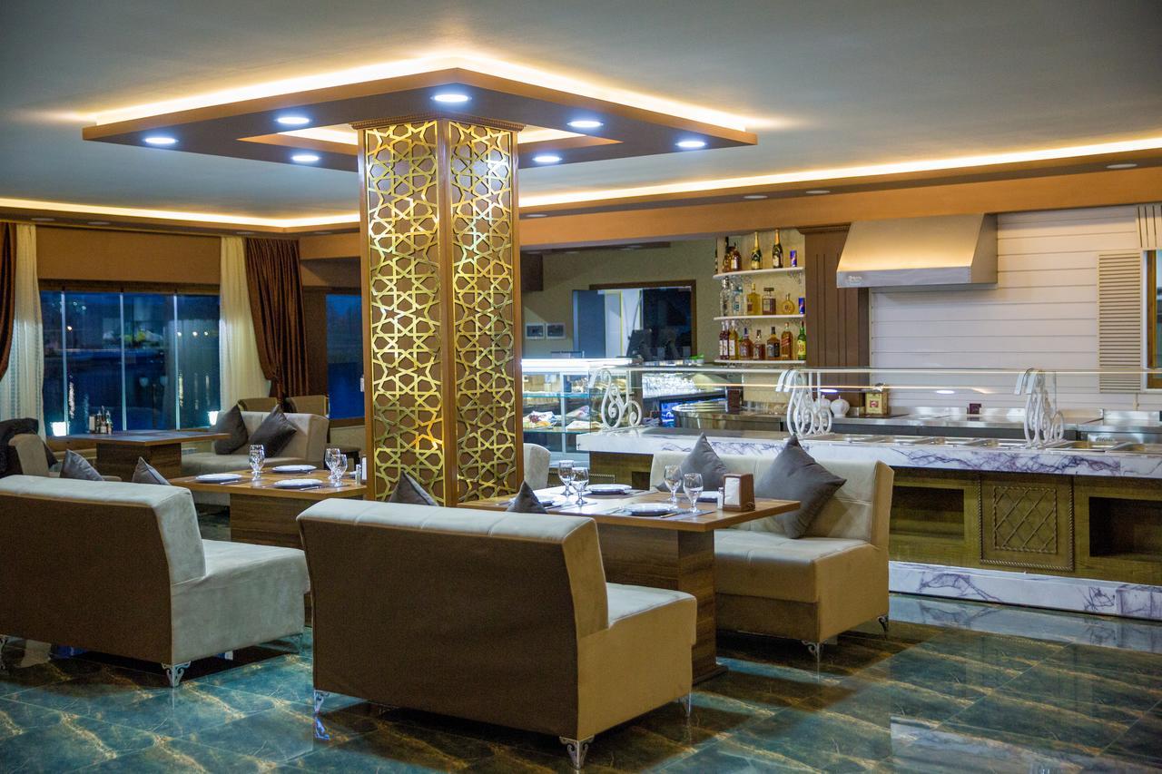 מינגסוויר Semeni Hotel & Restaurant מראה חיצוני תמונה