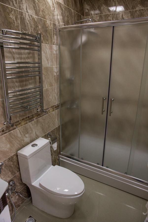 מינגסוויר Semeni Hotel & Restaurant מראה חיצוני תמונה